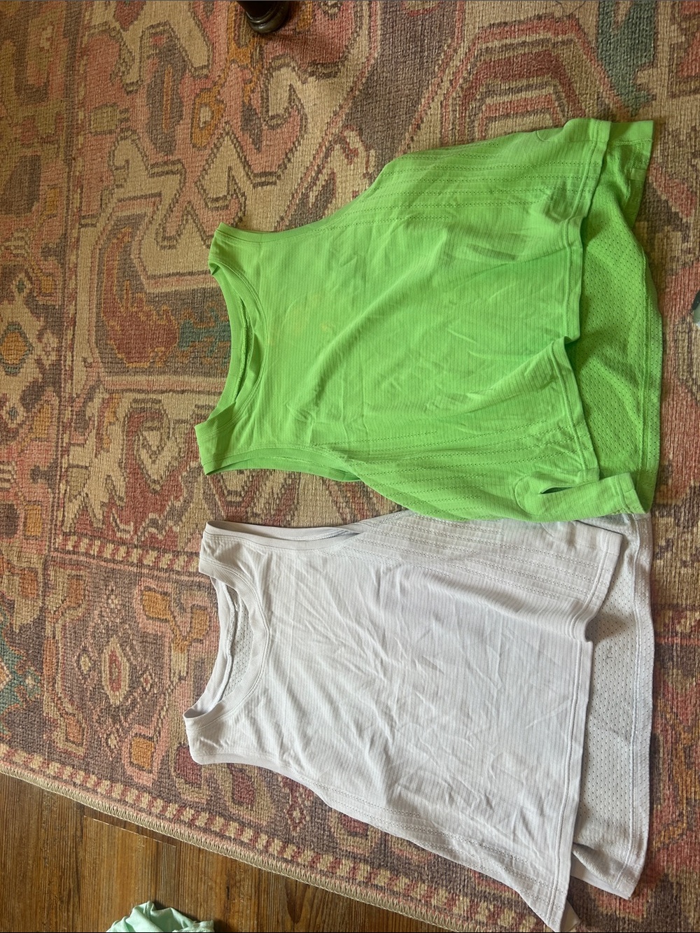 green and white cropped lulu tank bundle
